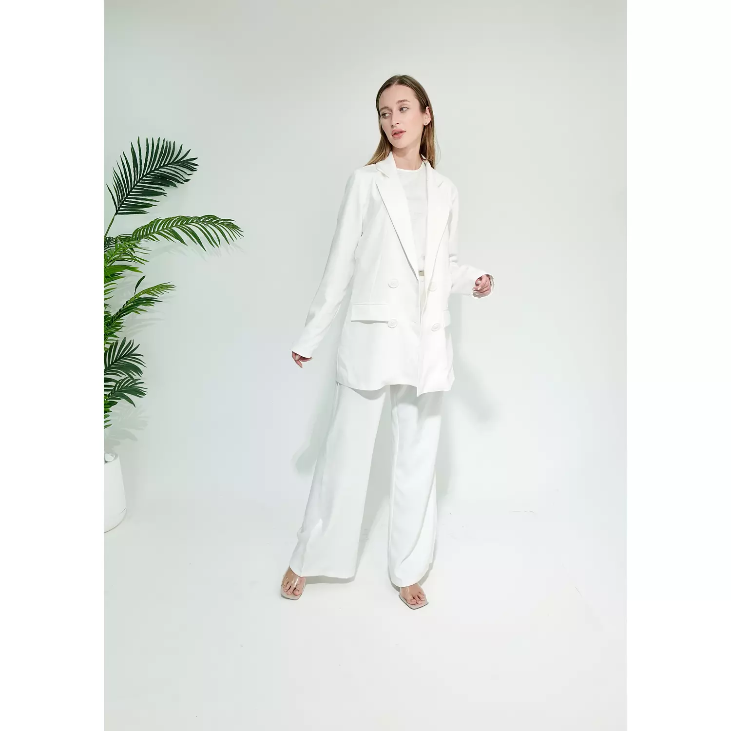 WHITE SUIT 7