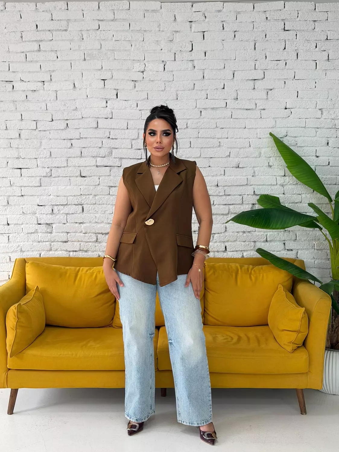 The Command Vest In Brown  image