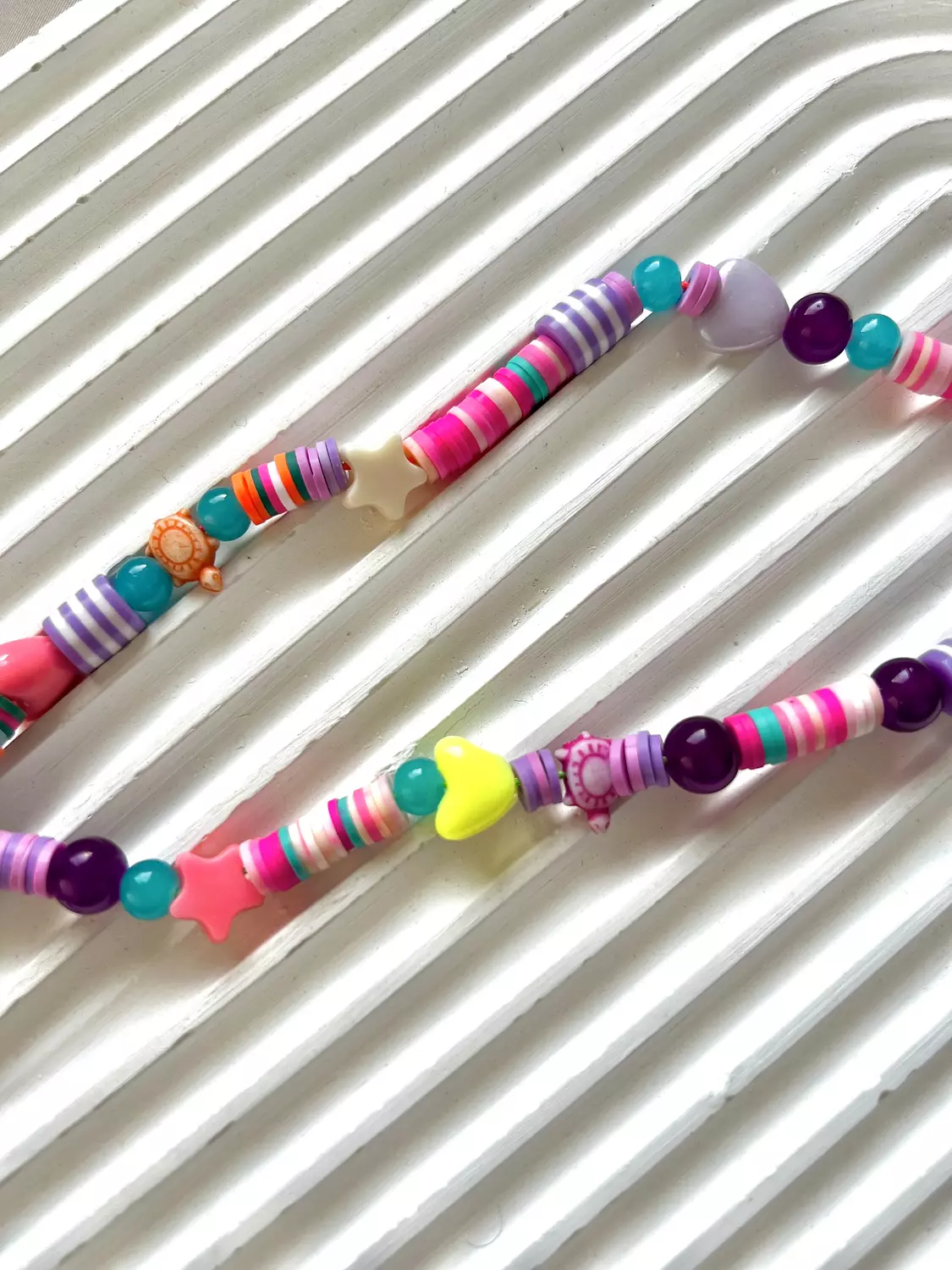 Mix pink short mobile chain 1