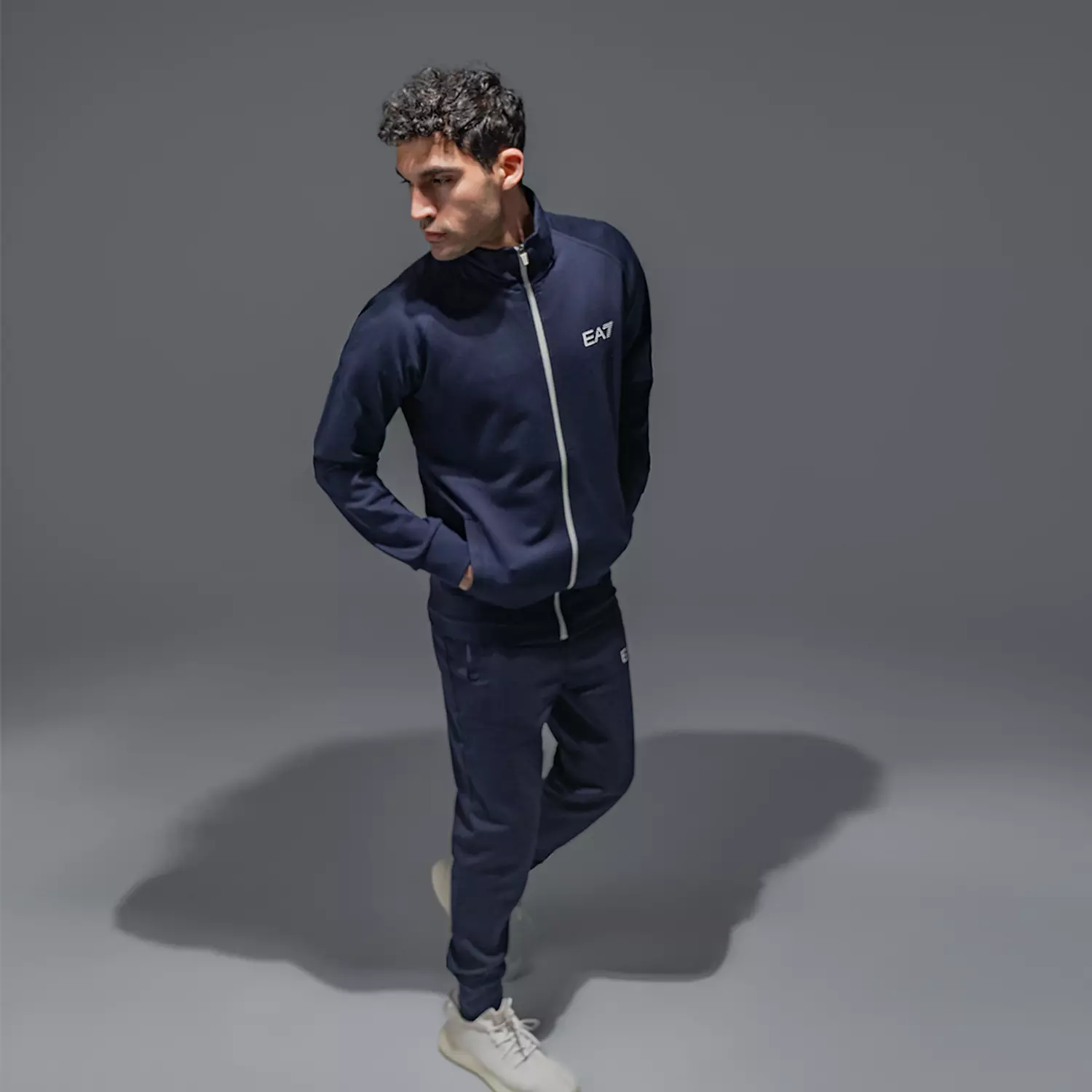 tracksuit  2