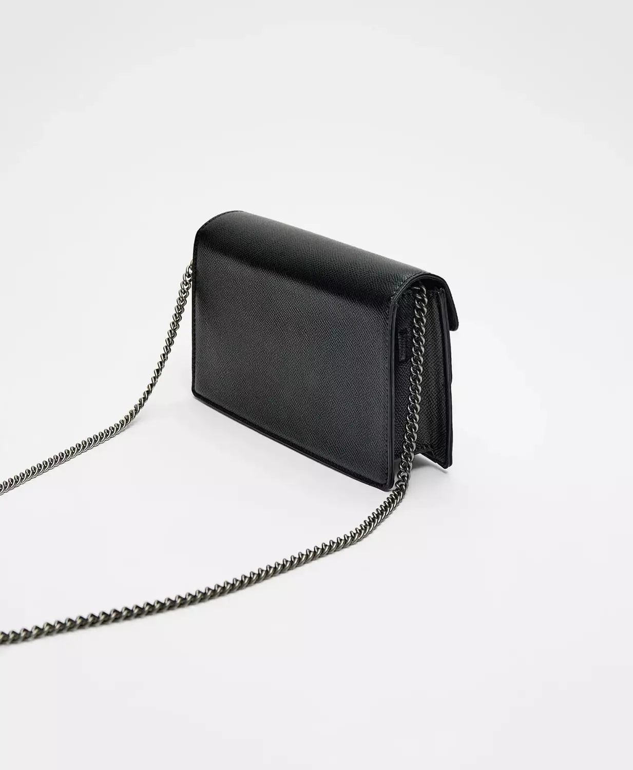 Cross body with chain 2