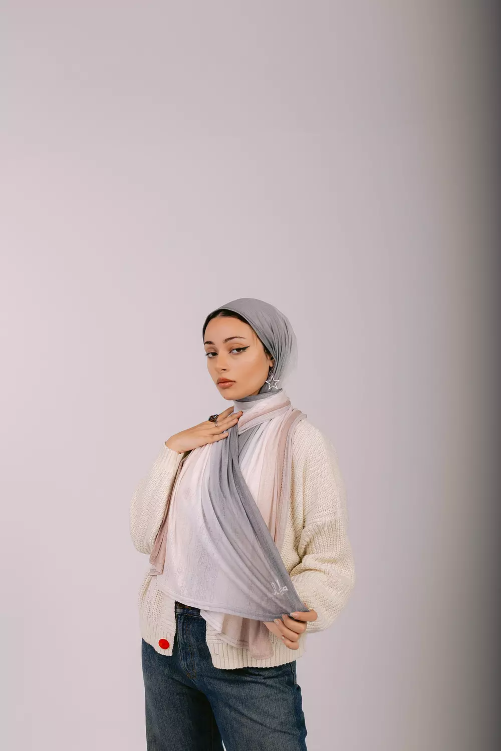 GREY, WHITE & BEIGE 5