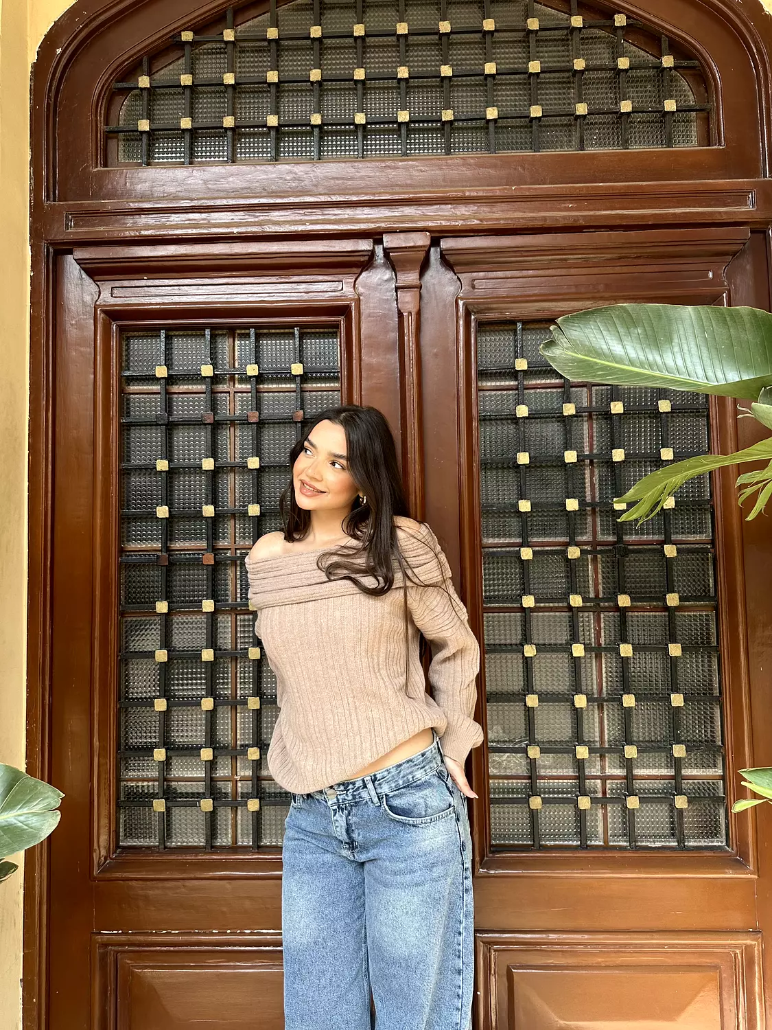 Off Shoulder Pullover 37