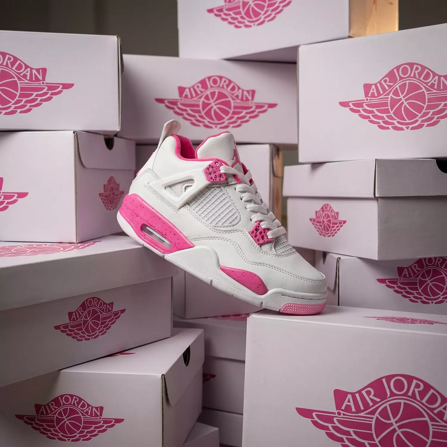 Nike Air Jordan 4 Retro Pink Oreo image