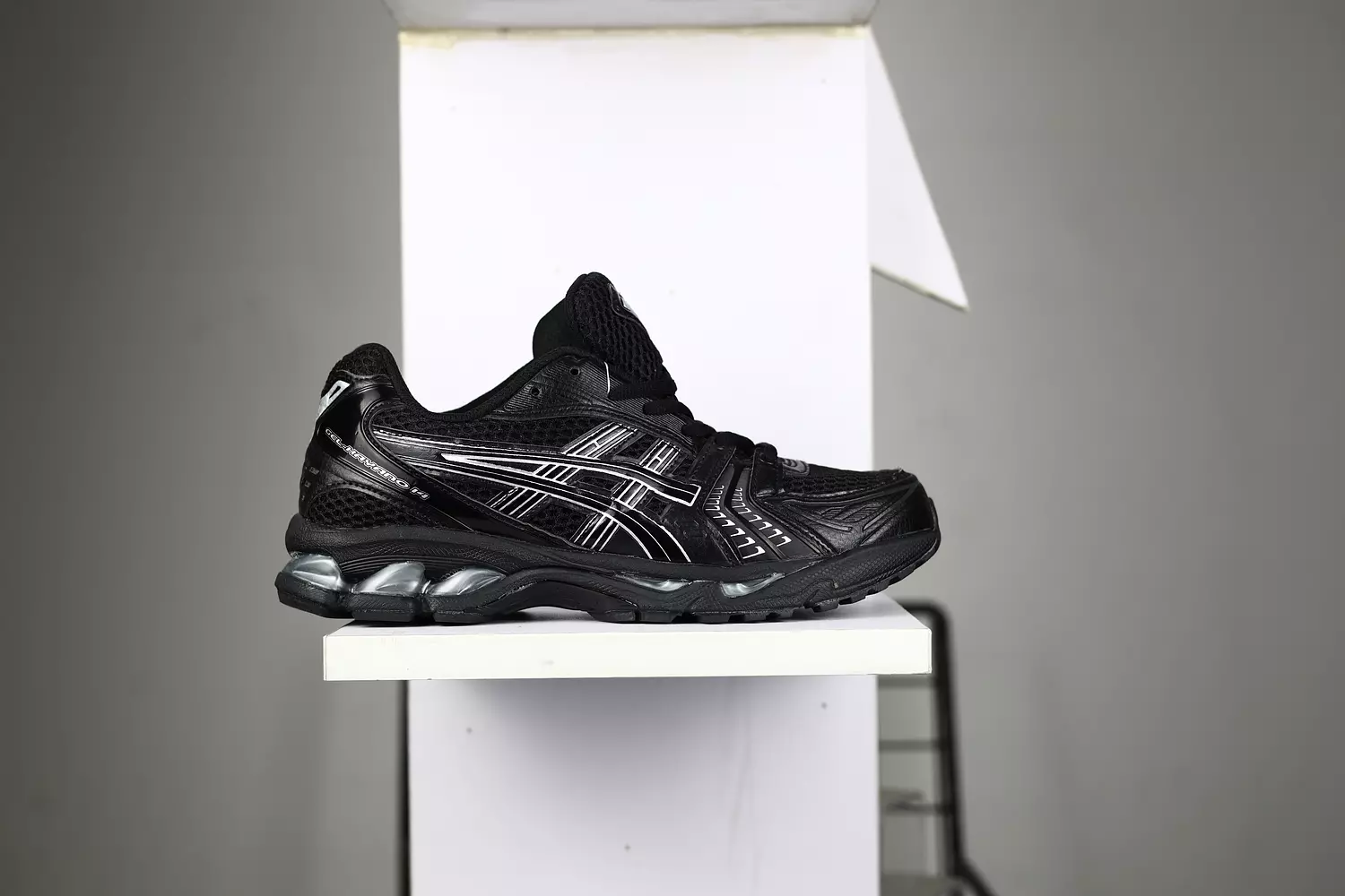 Asics GEL-KAYANO 14 image