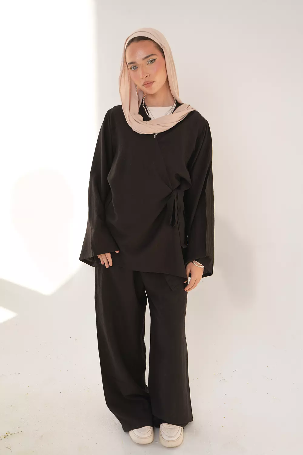 Layal Wrap Set In Black image