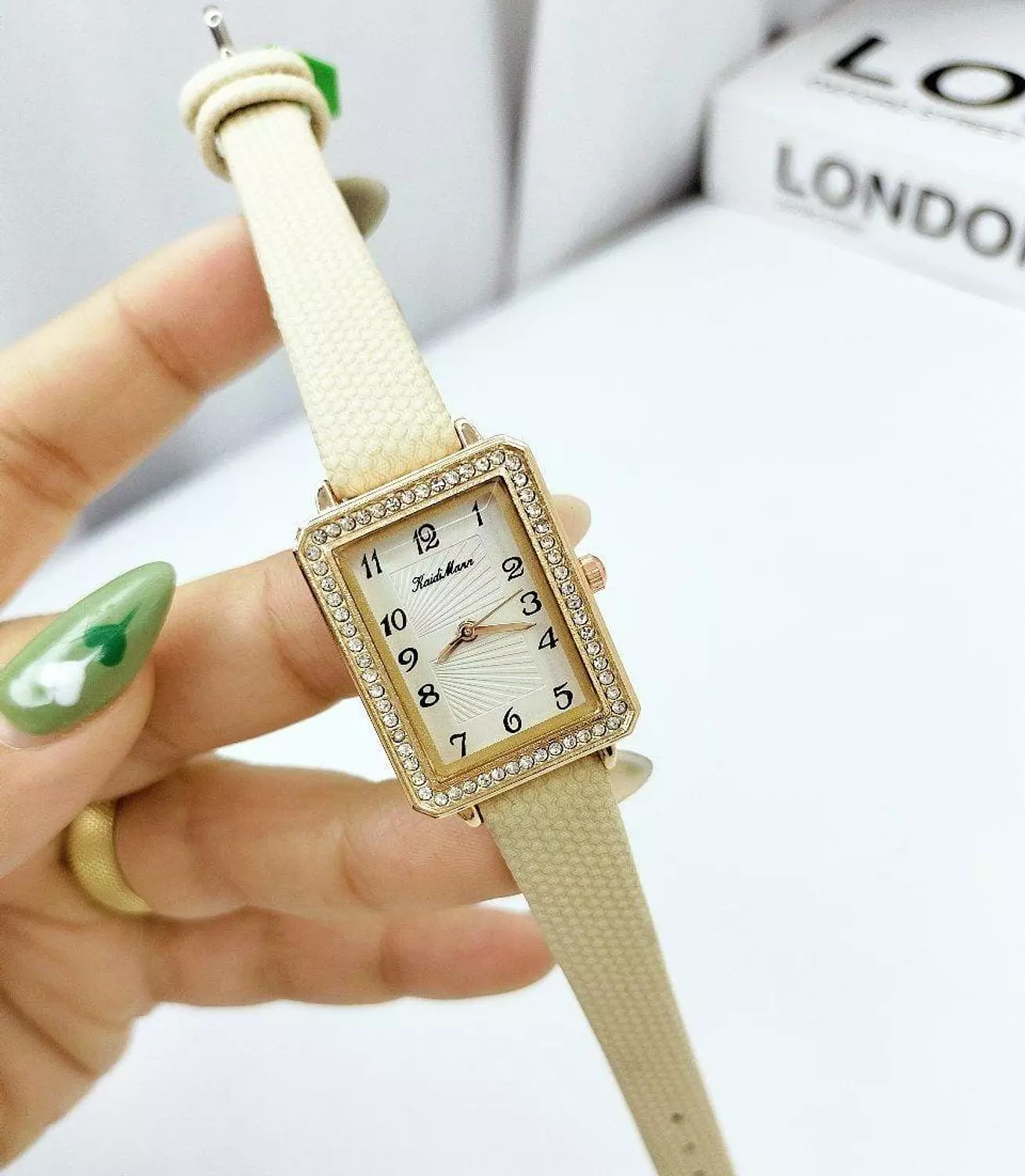 Watch W01 16