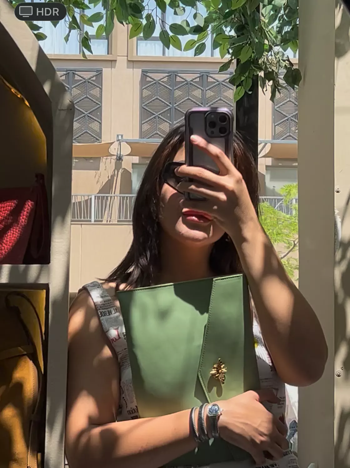 VeeV Mint Clutch image