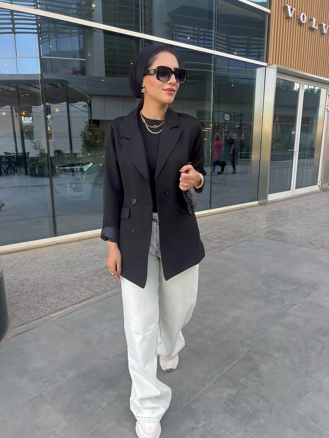 Black blazer  4