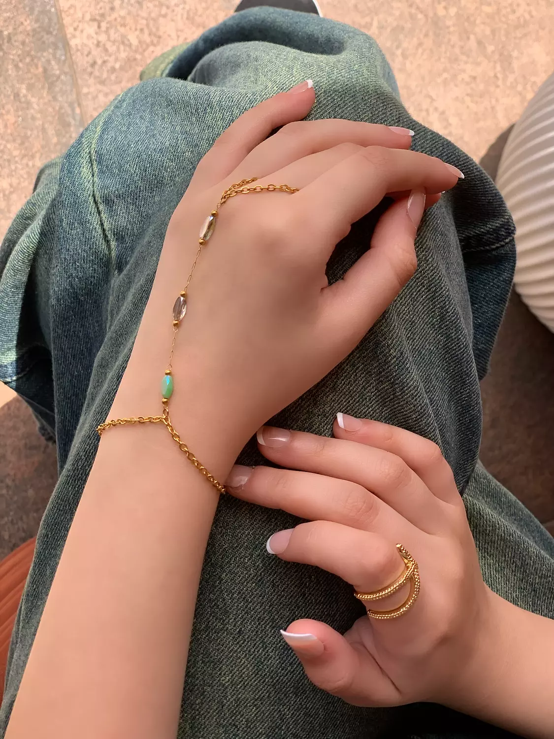 Sheli handchain image