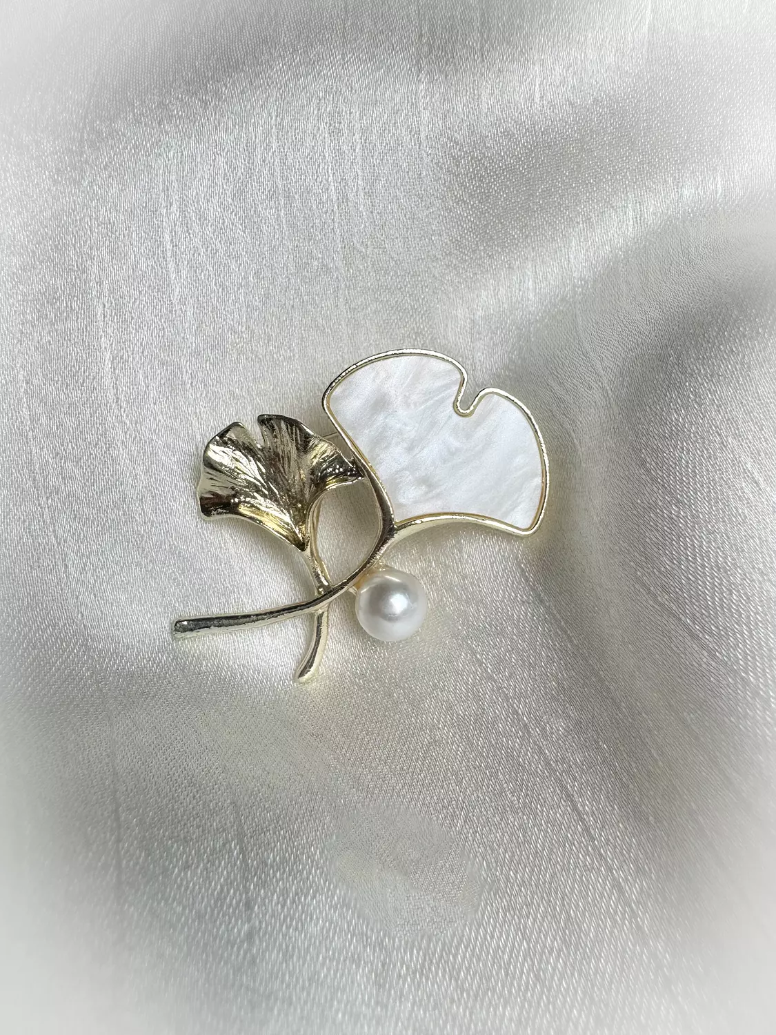 Pearl Brooch image