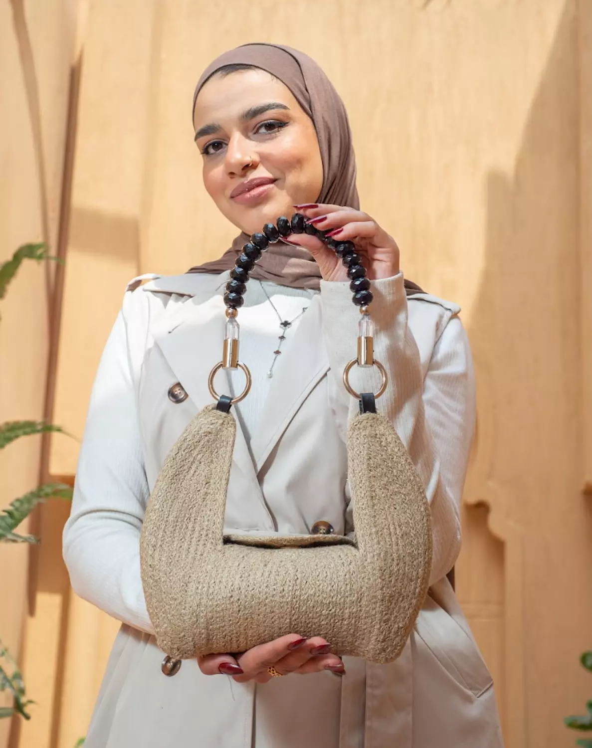 Hand bag (beige) image