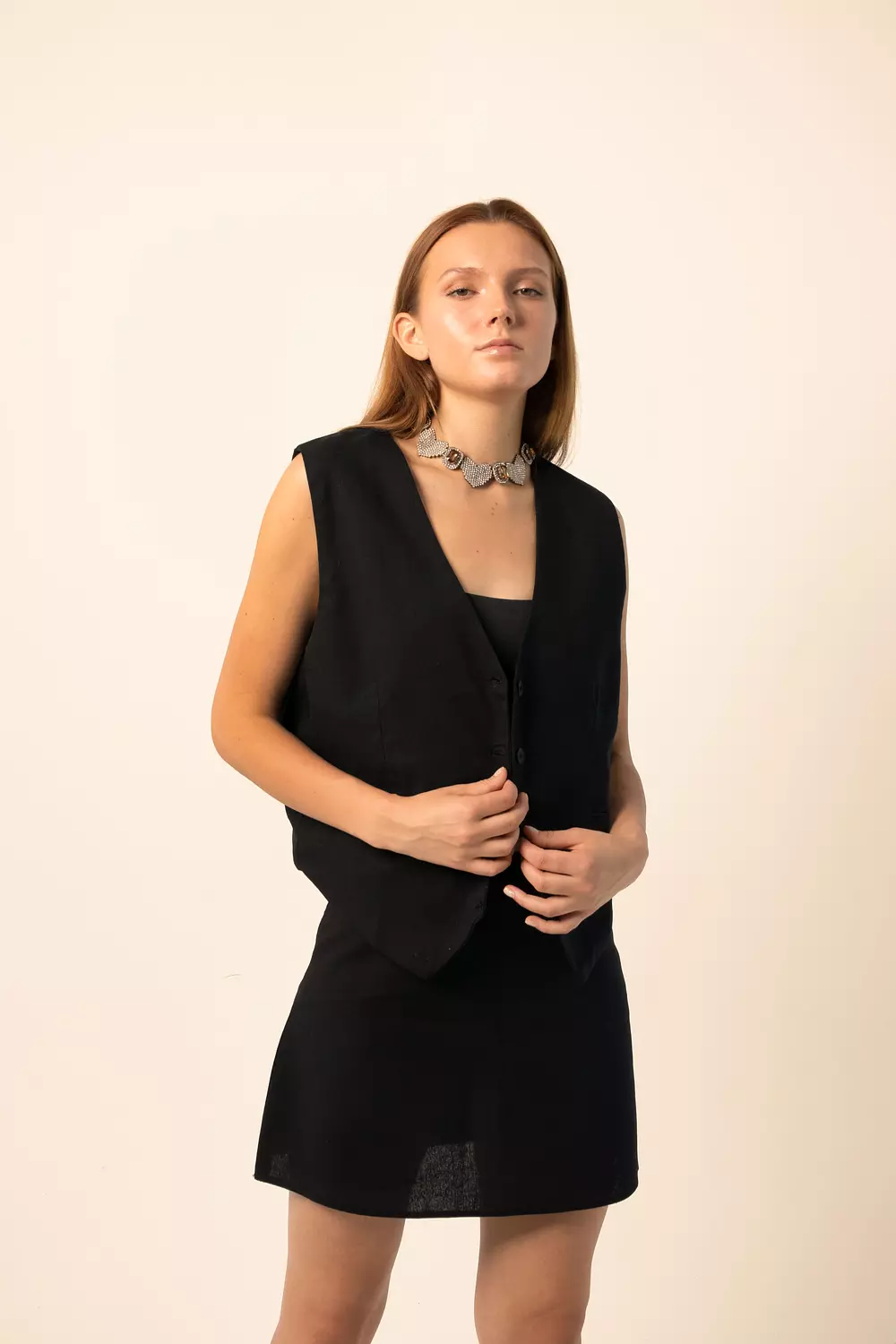 <p style="text-align: center"><strong>Linen blend oversized vest - Black</strong></p>