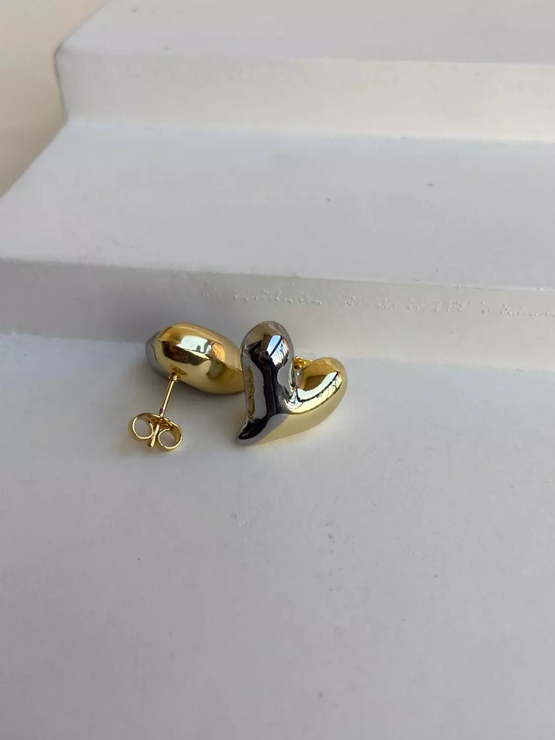Heart earring 1