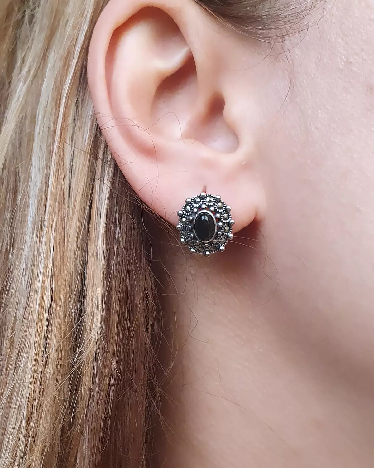 Onyx stone earrings image