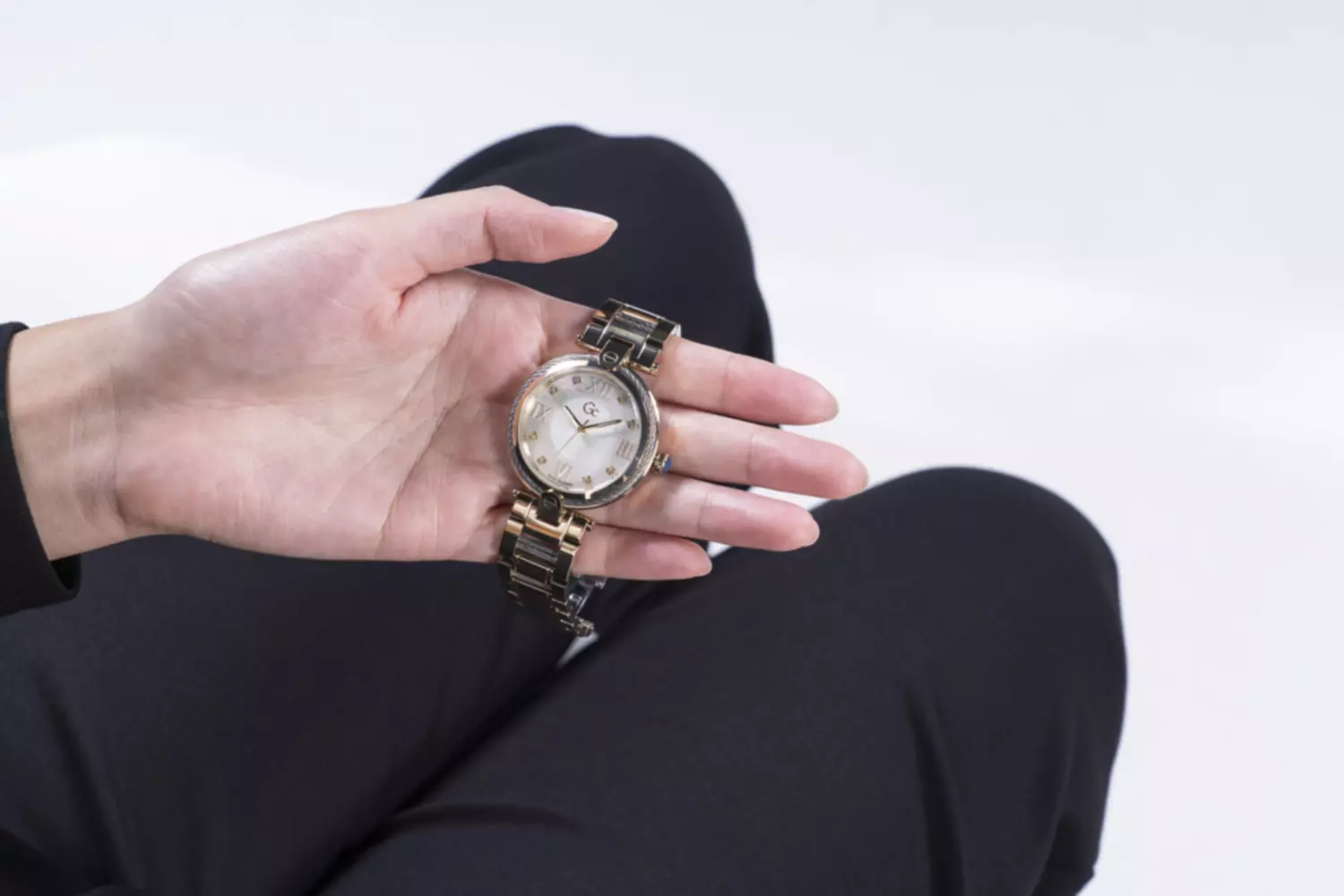 GC Z15001L1MF Women's ANALOG WATCH 5