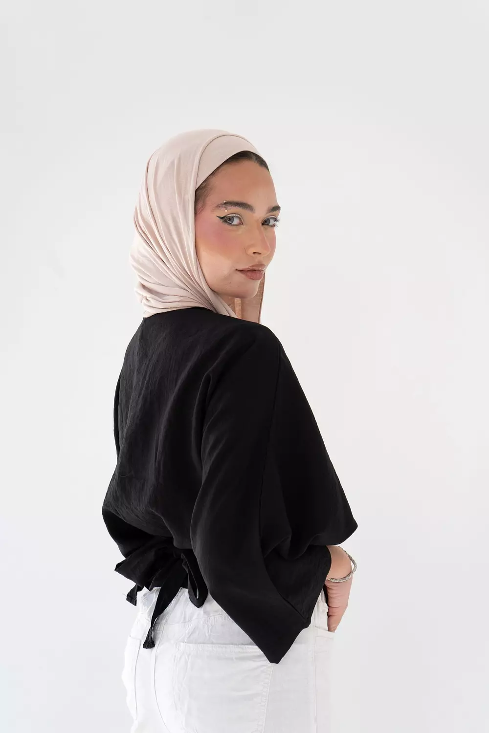 Sophia Blouse In Black  3