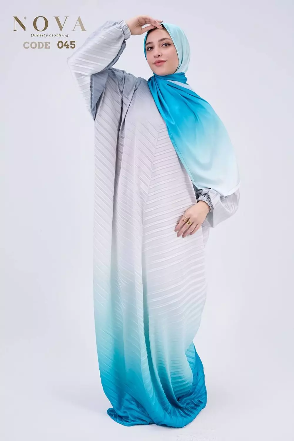 Turquoise gradient pleated  image