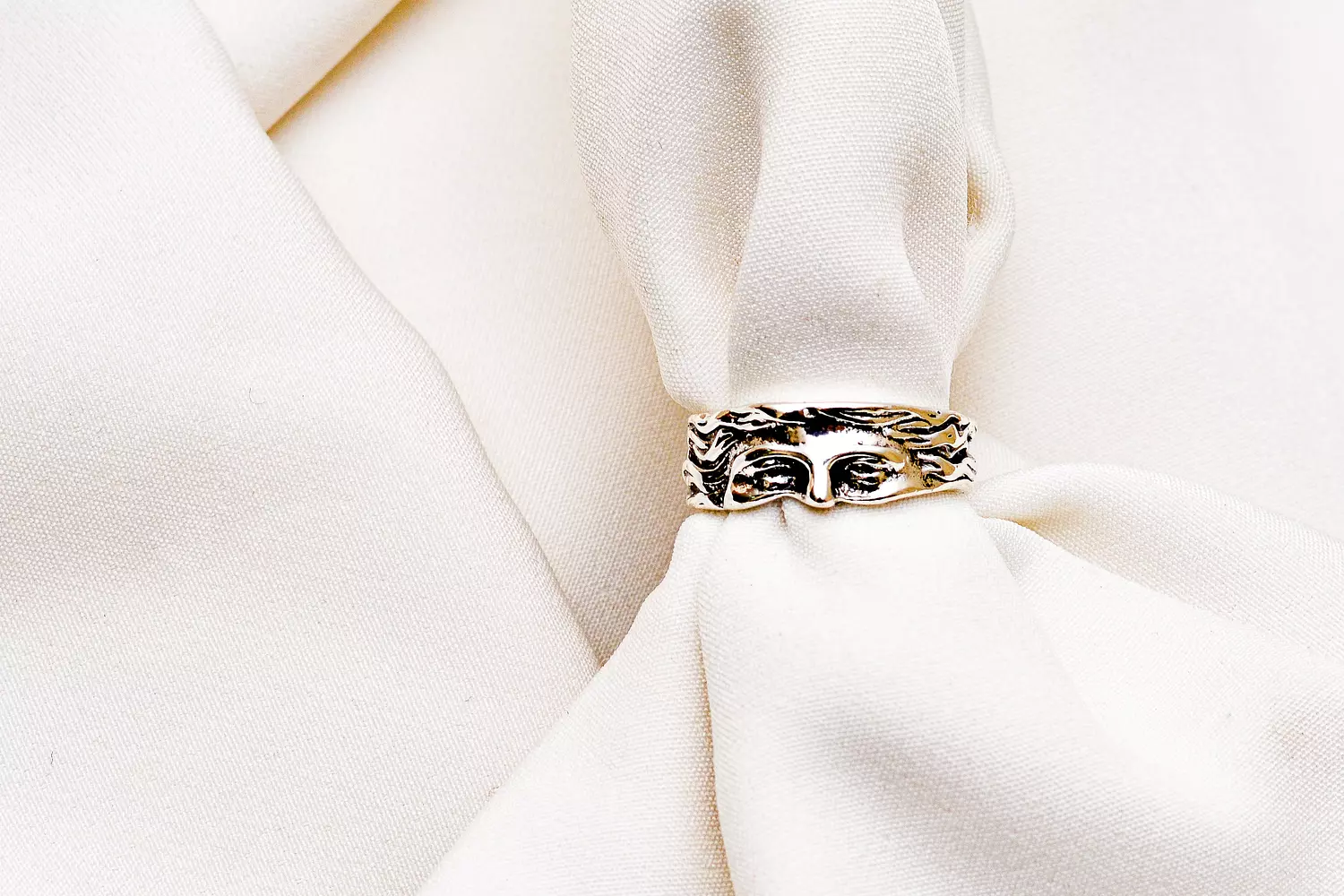 Fashionable Ring image