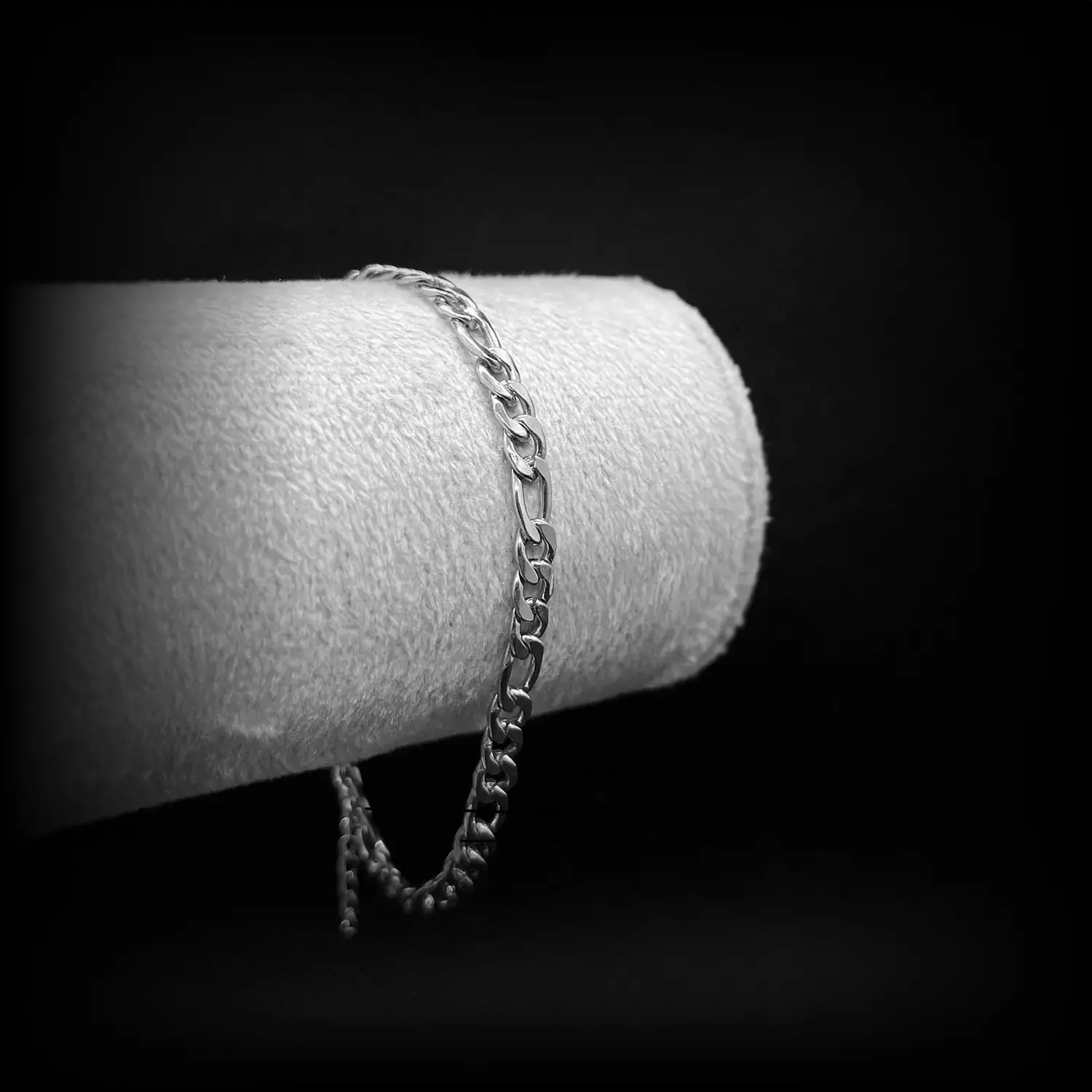 Figaro Bracelet 1