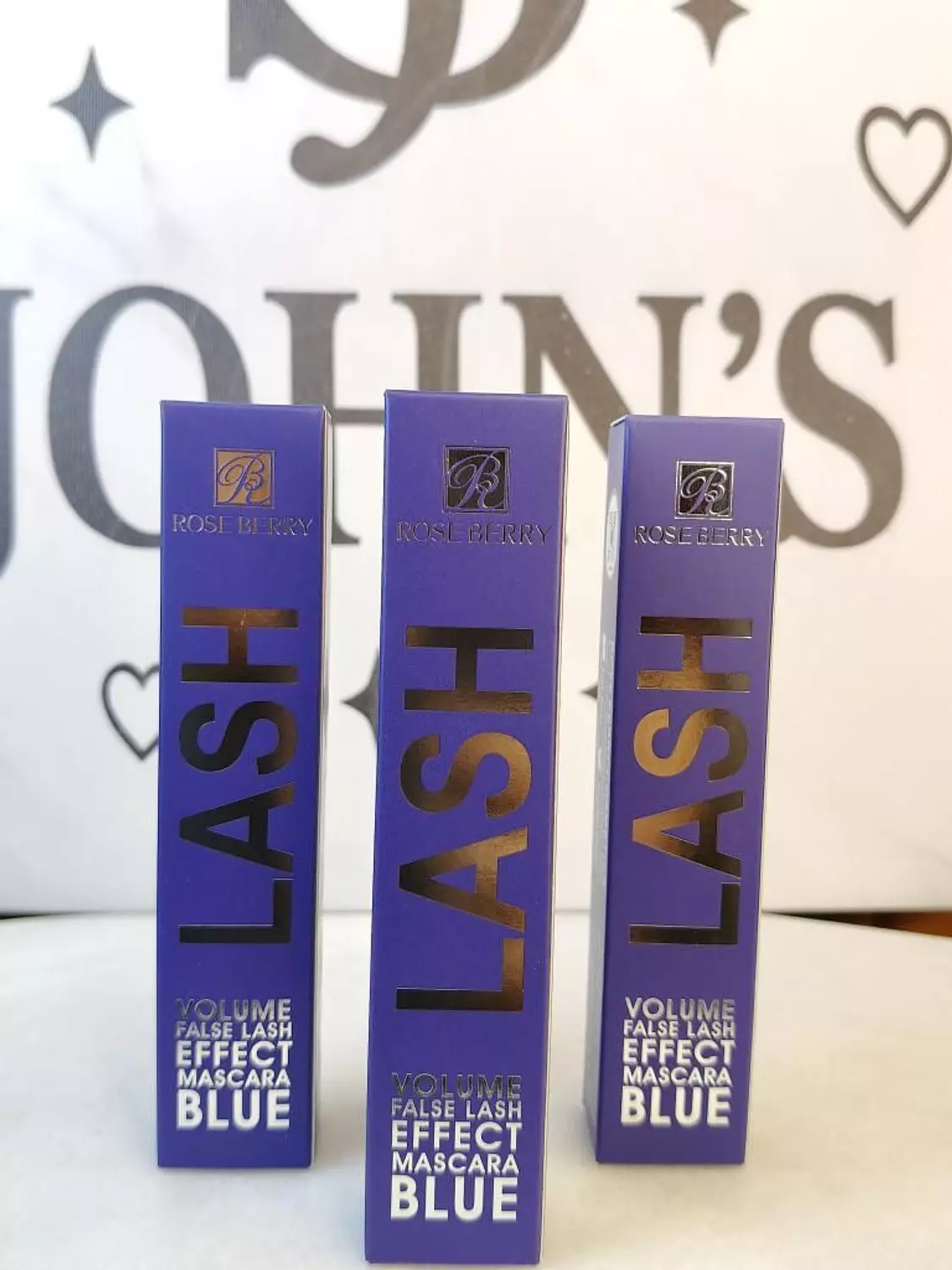 ROSE BERRY BLUE MASCARA image