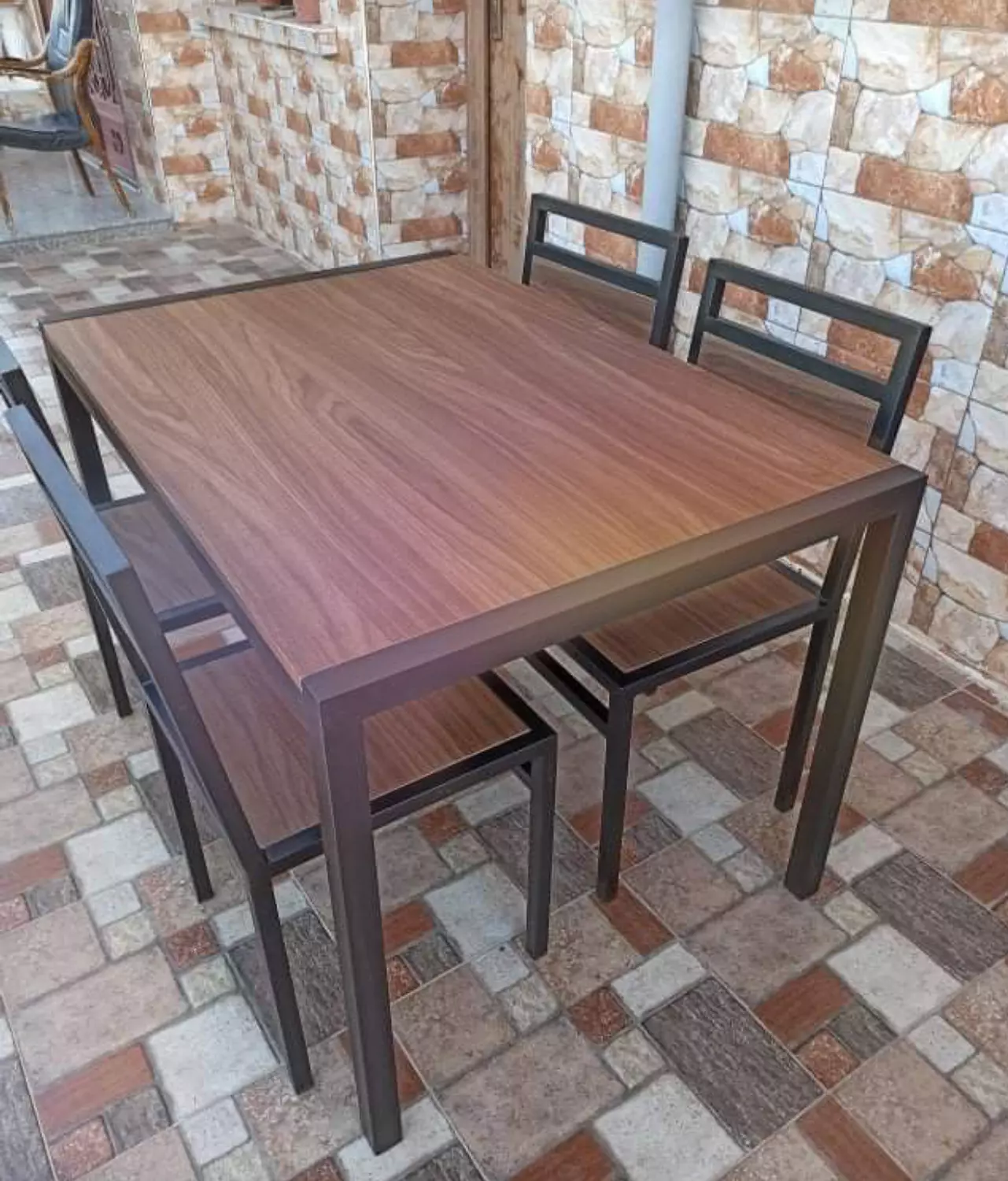 Dining table with 4 chairs image