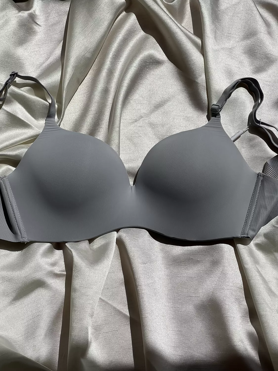 Seamless Non Wired Bra  1