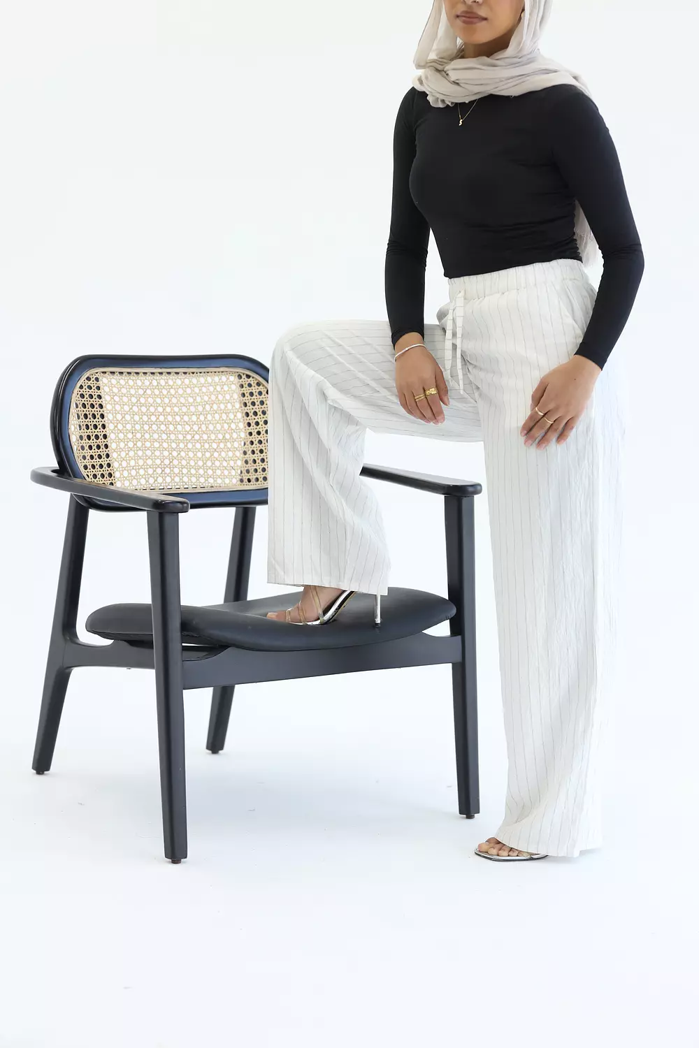 White striped pant 2