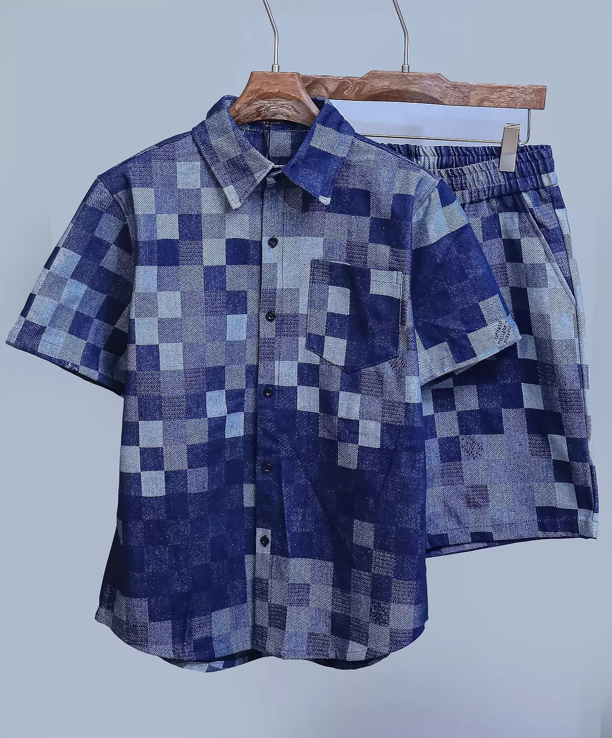 LOUIS VUITTON SUIT \ 1968 image