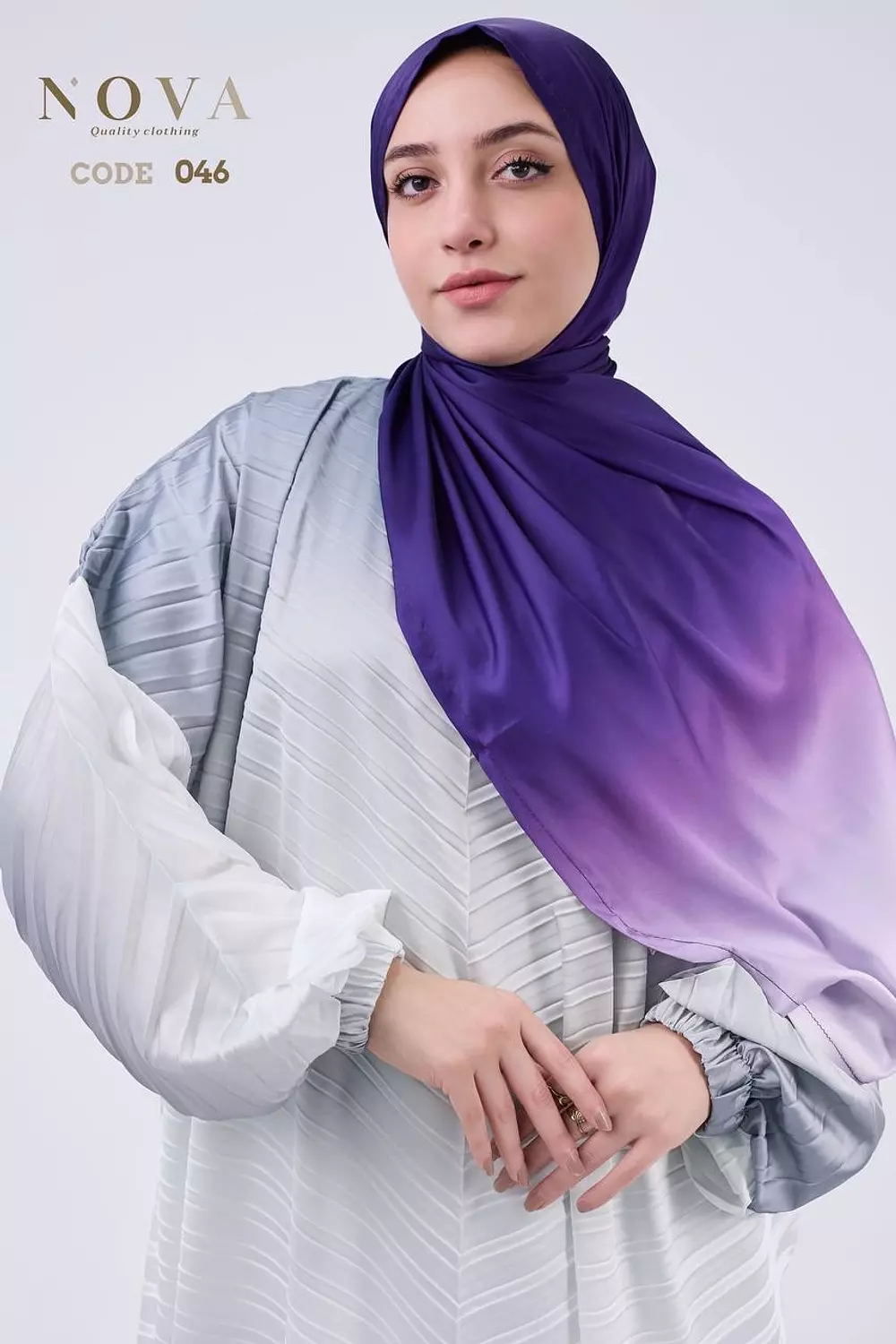 Violet gradient pleated 2