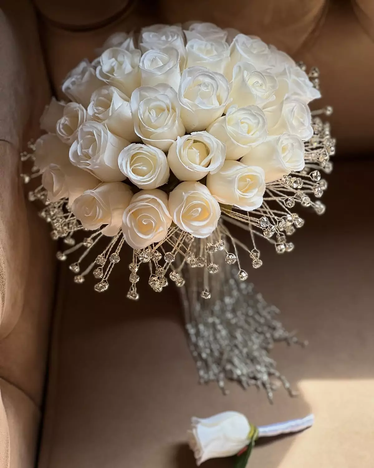 Elegant white rose bouquet with luxurious crystal 1