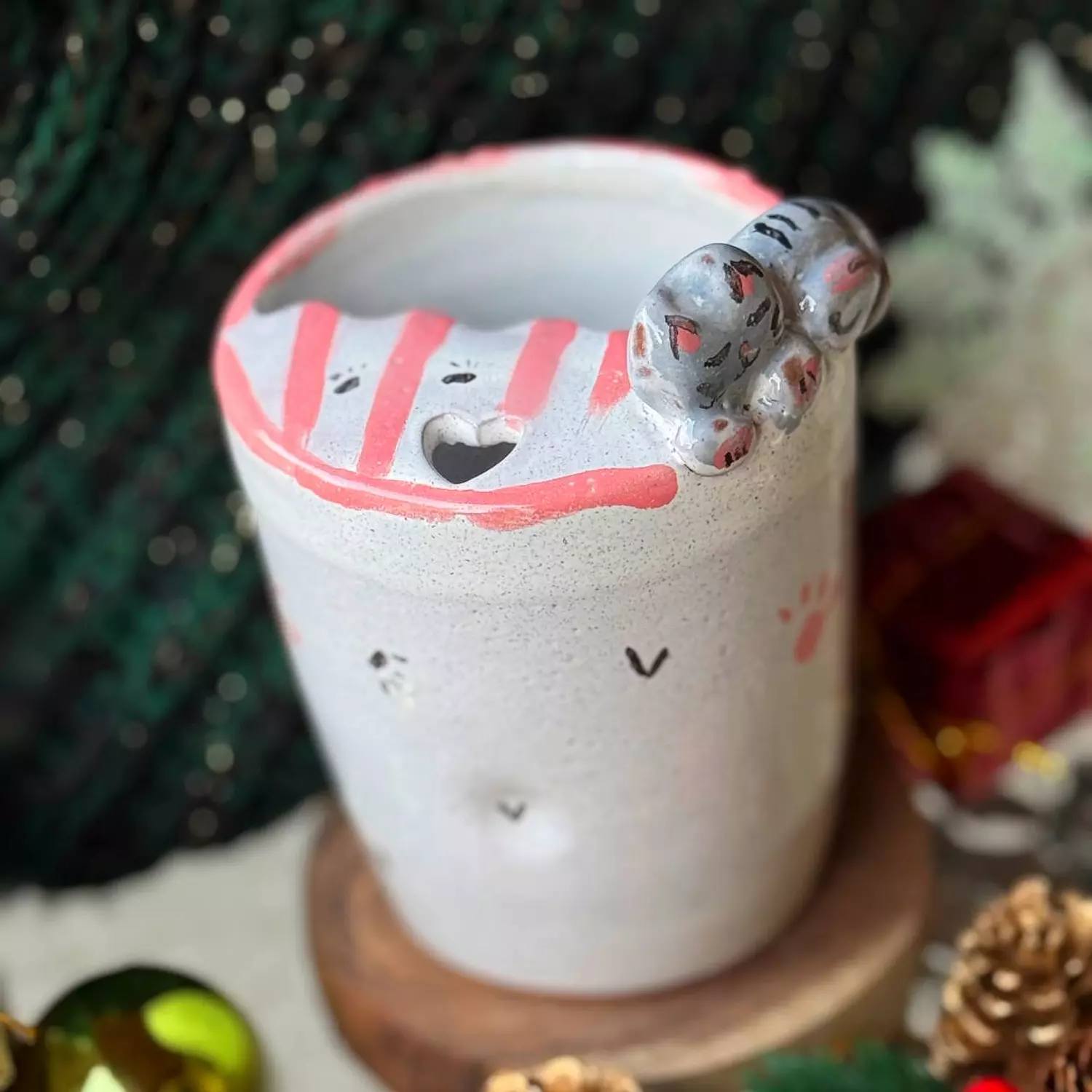 Grey Kitty tumbler 1