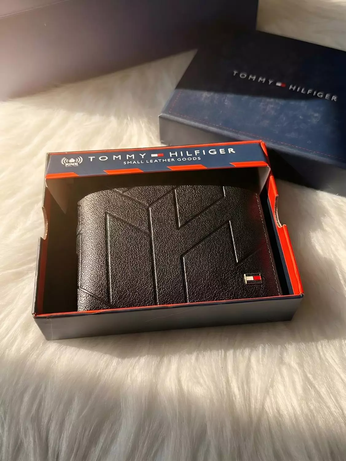 TOMMY WALLET hover image