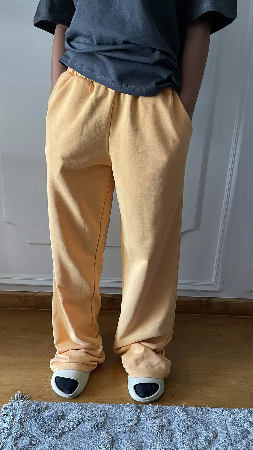 SOUTH Wide Leg Peach FUZZ Sweat-pant for girls 4