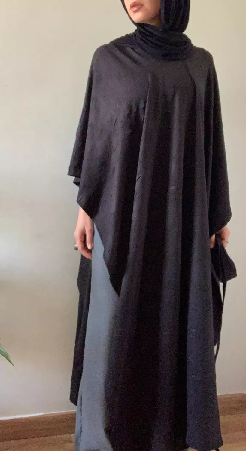 Cape 3