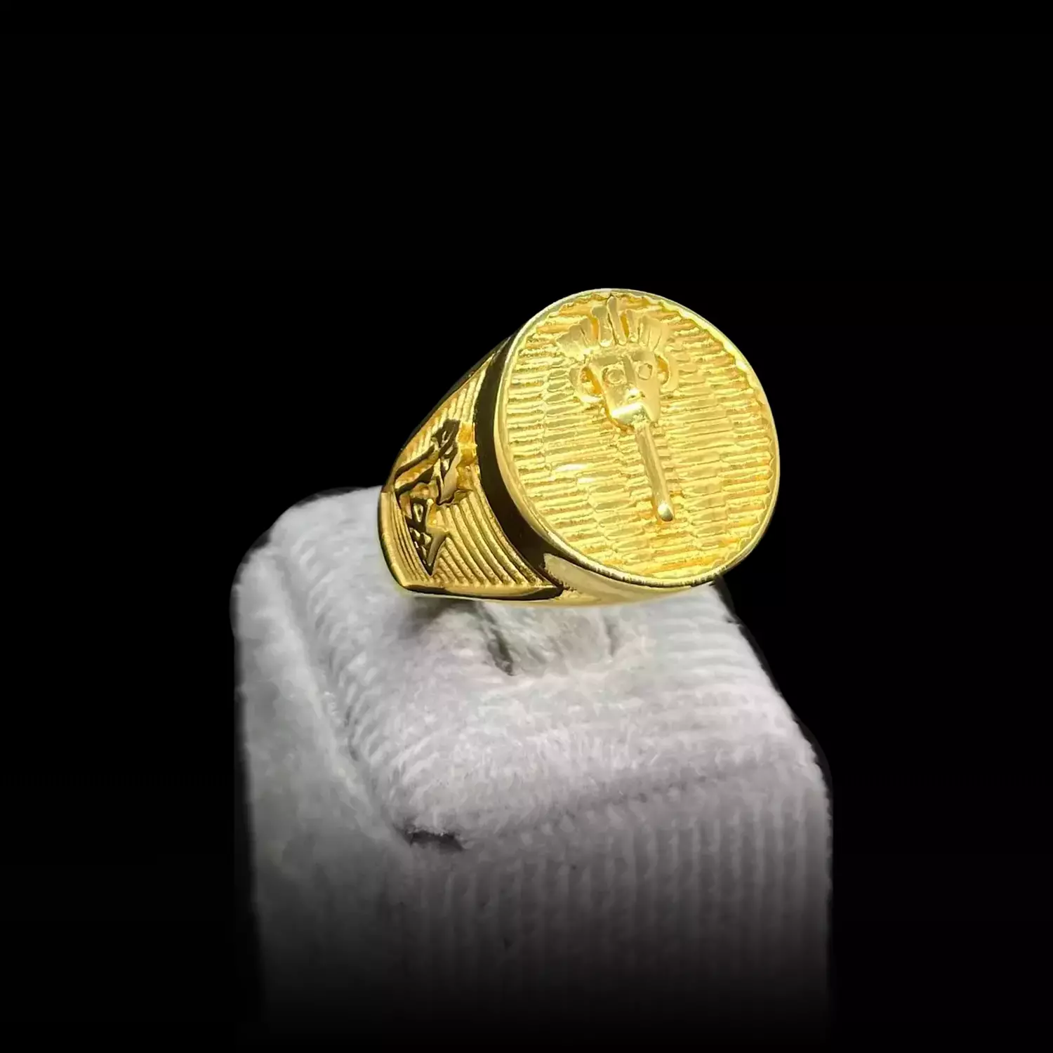 Pharaoh Ring