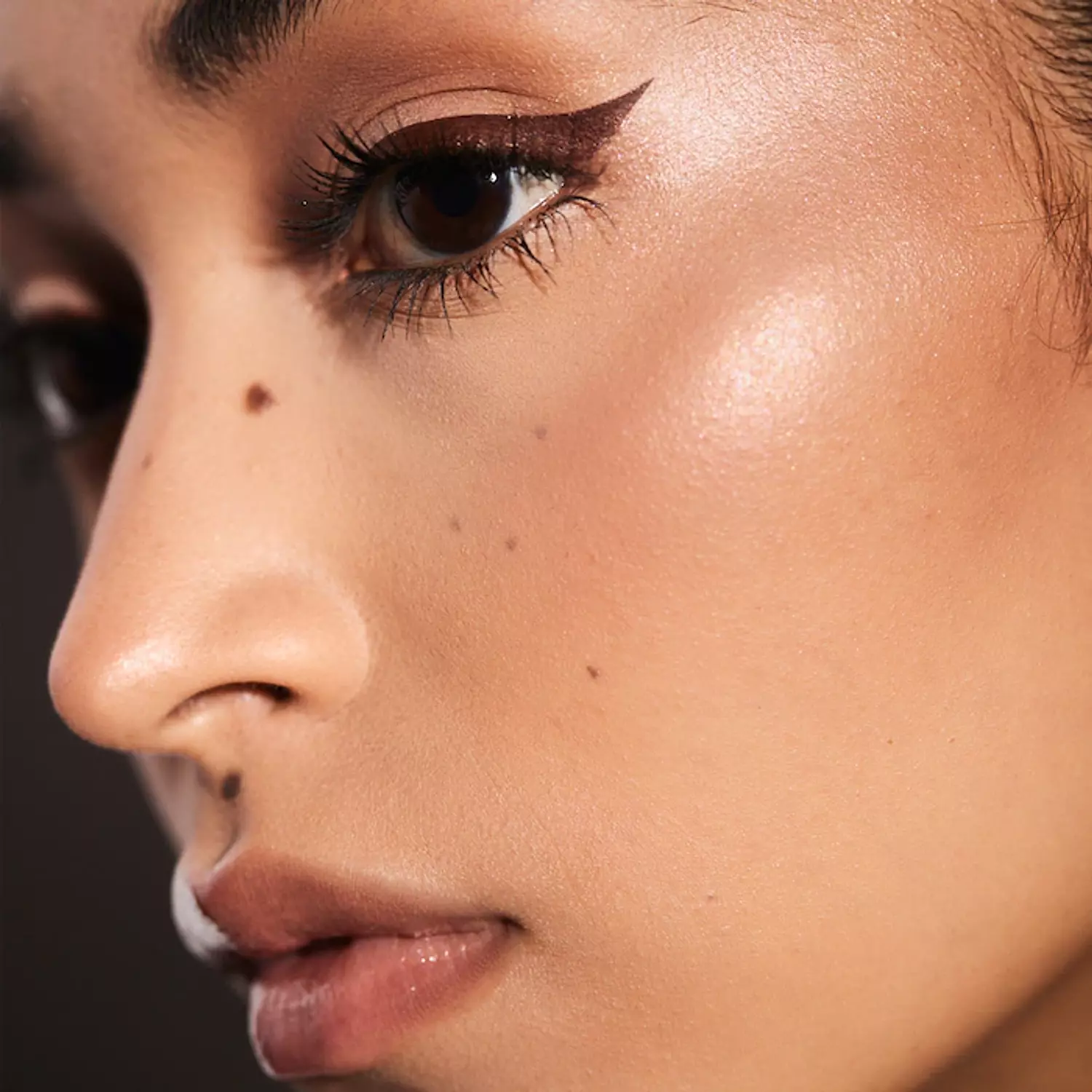 Fenty Beauty by Rihanna Flyliner Longwear Liquid Eyeliner  In Big Truffle - satin chocolate brown 3