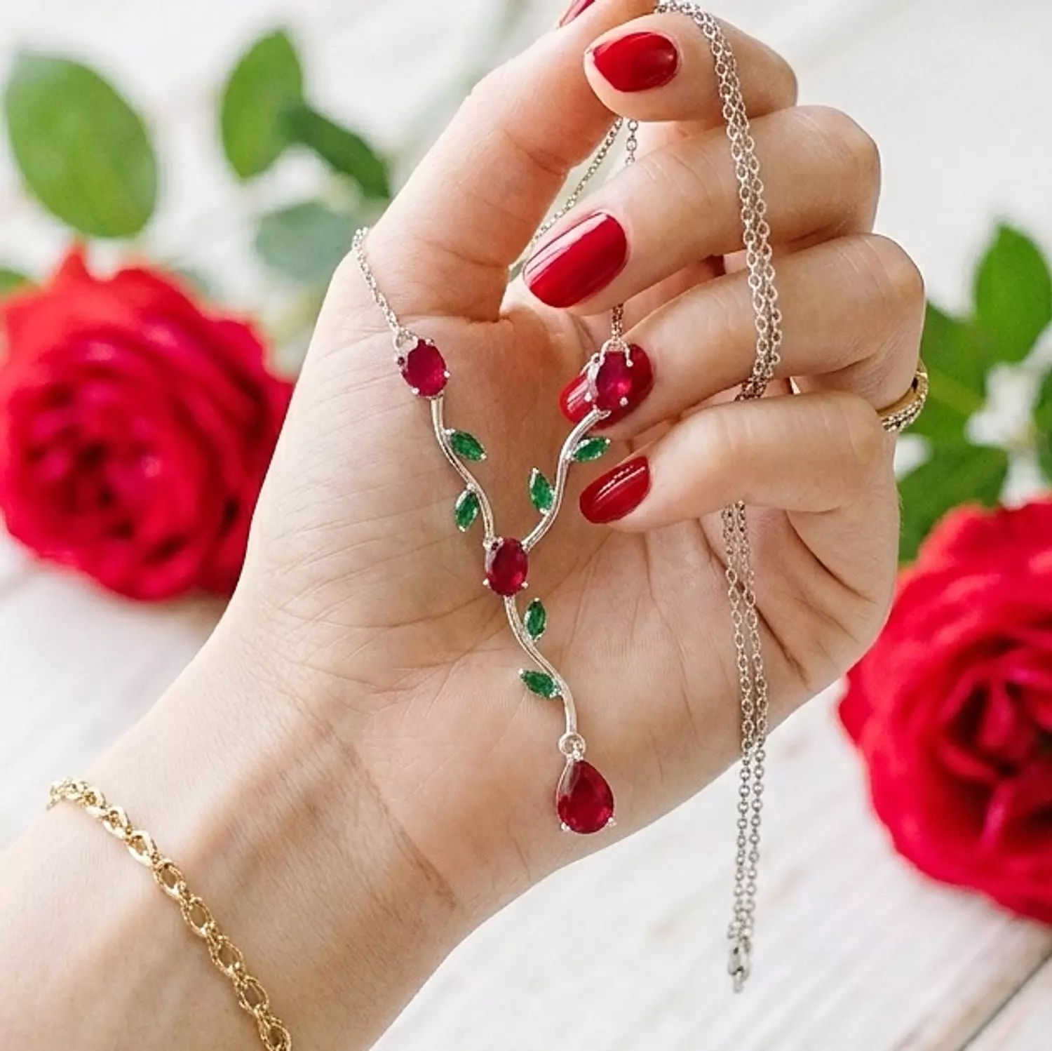 Leaf necklace 1