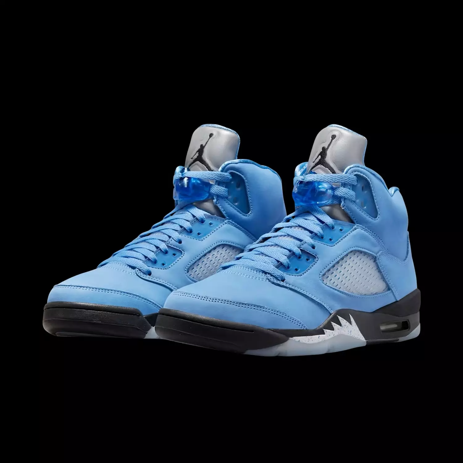 Air Jordan 5 University Blue 4
