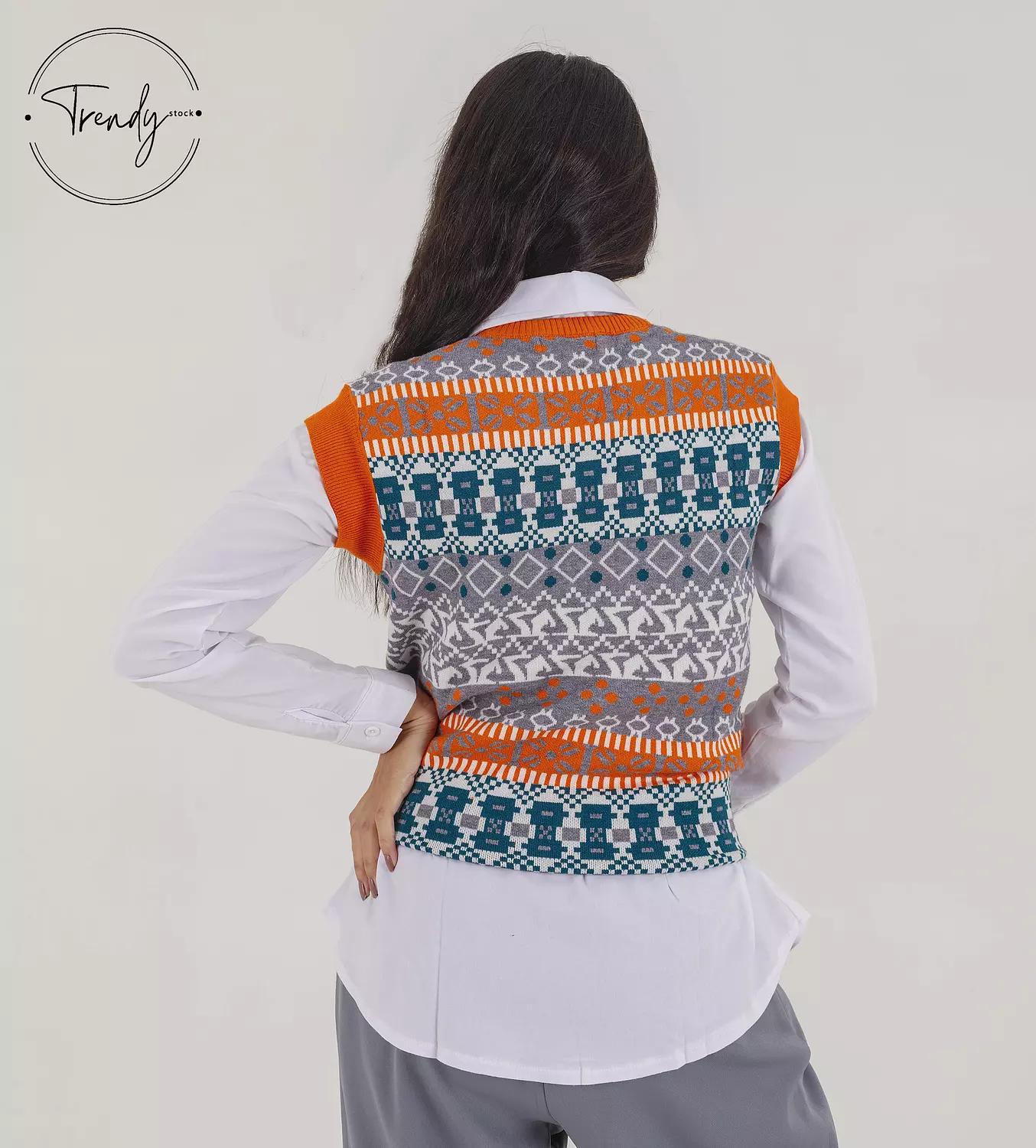 Sleevless Orange Pullover 2