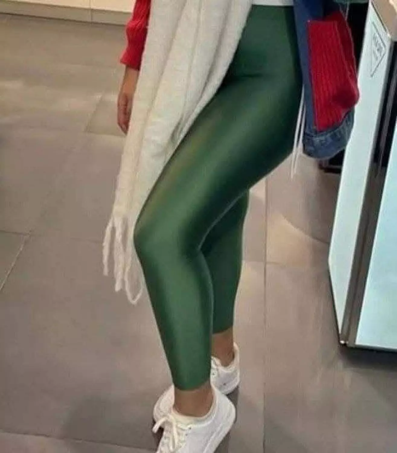 Shiny leggings 13