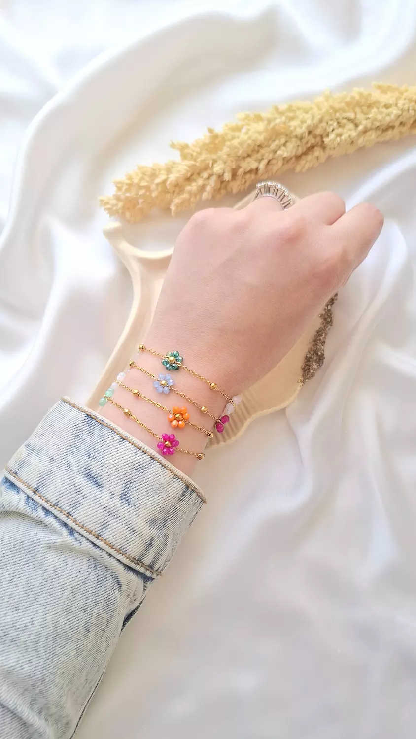 Flowery Bracelet image