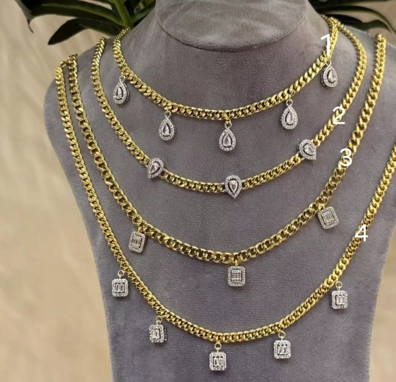 Necklace gold plated hover image