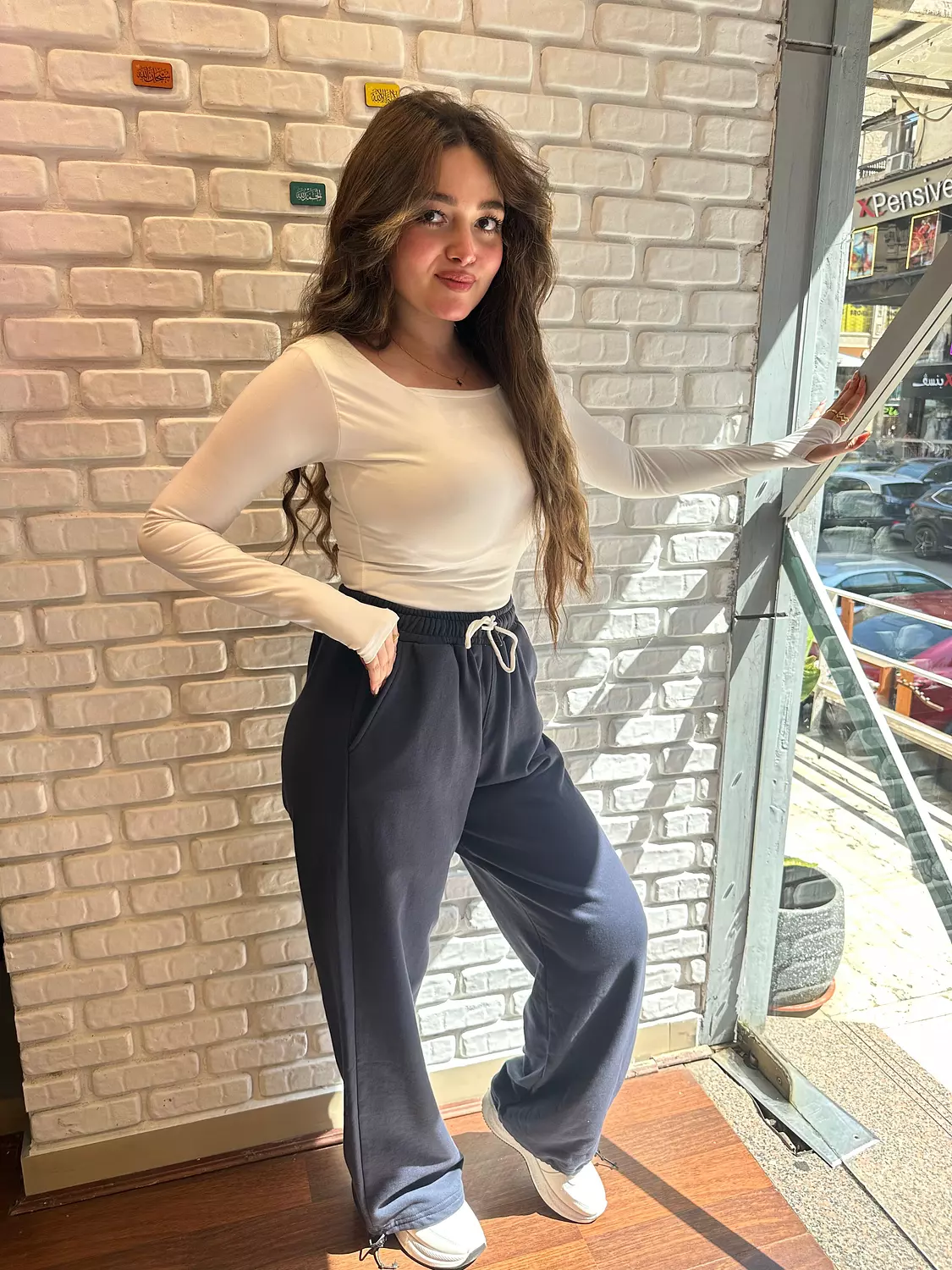 بنطلون hover image