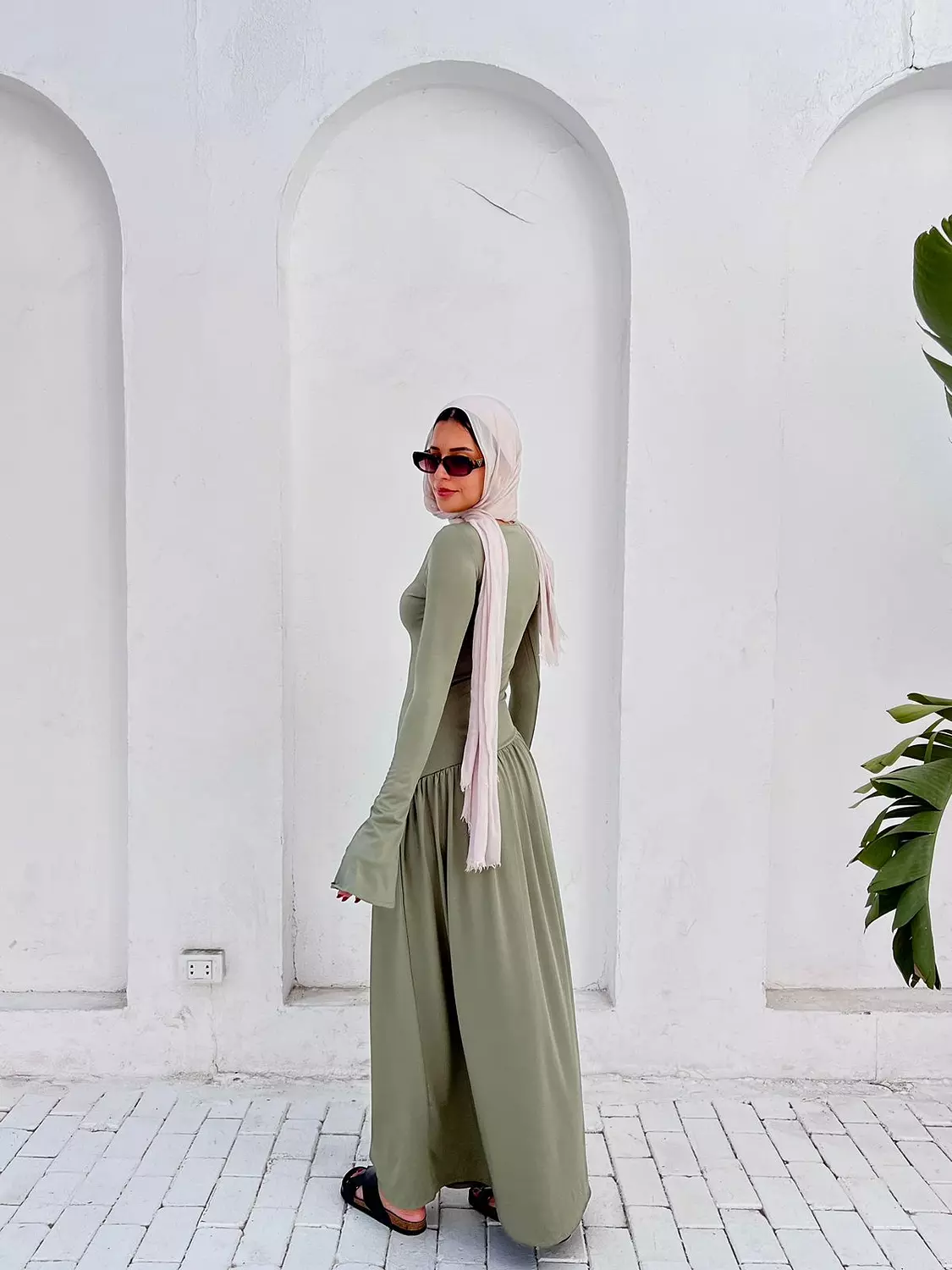 long sleeve ruffle dress 3