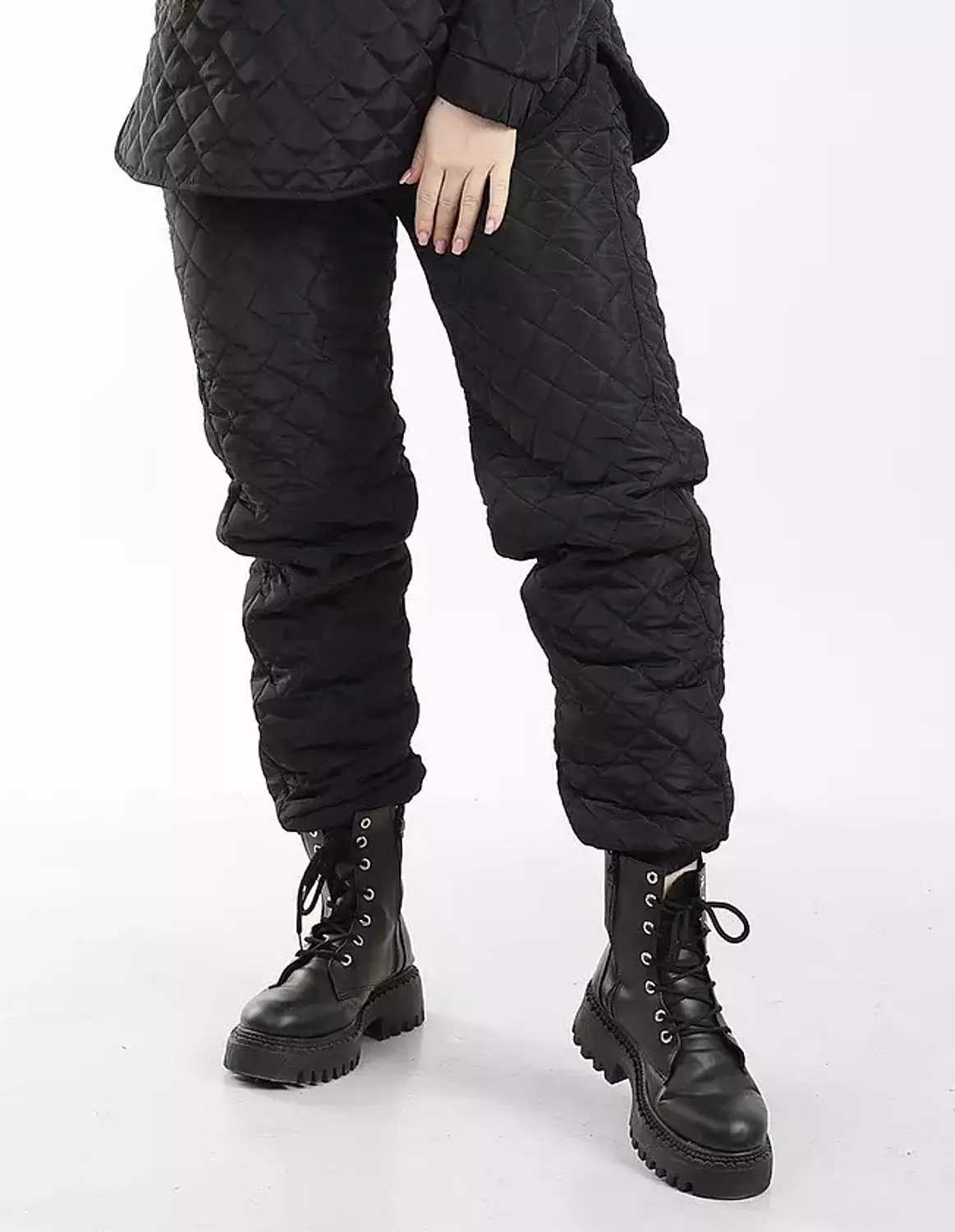 Waterproof black pants  image