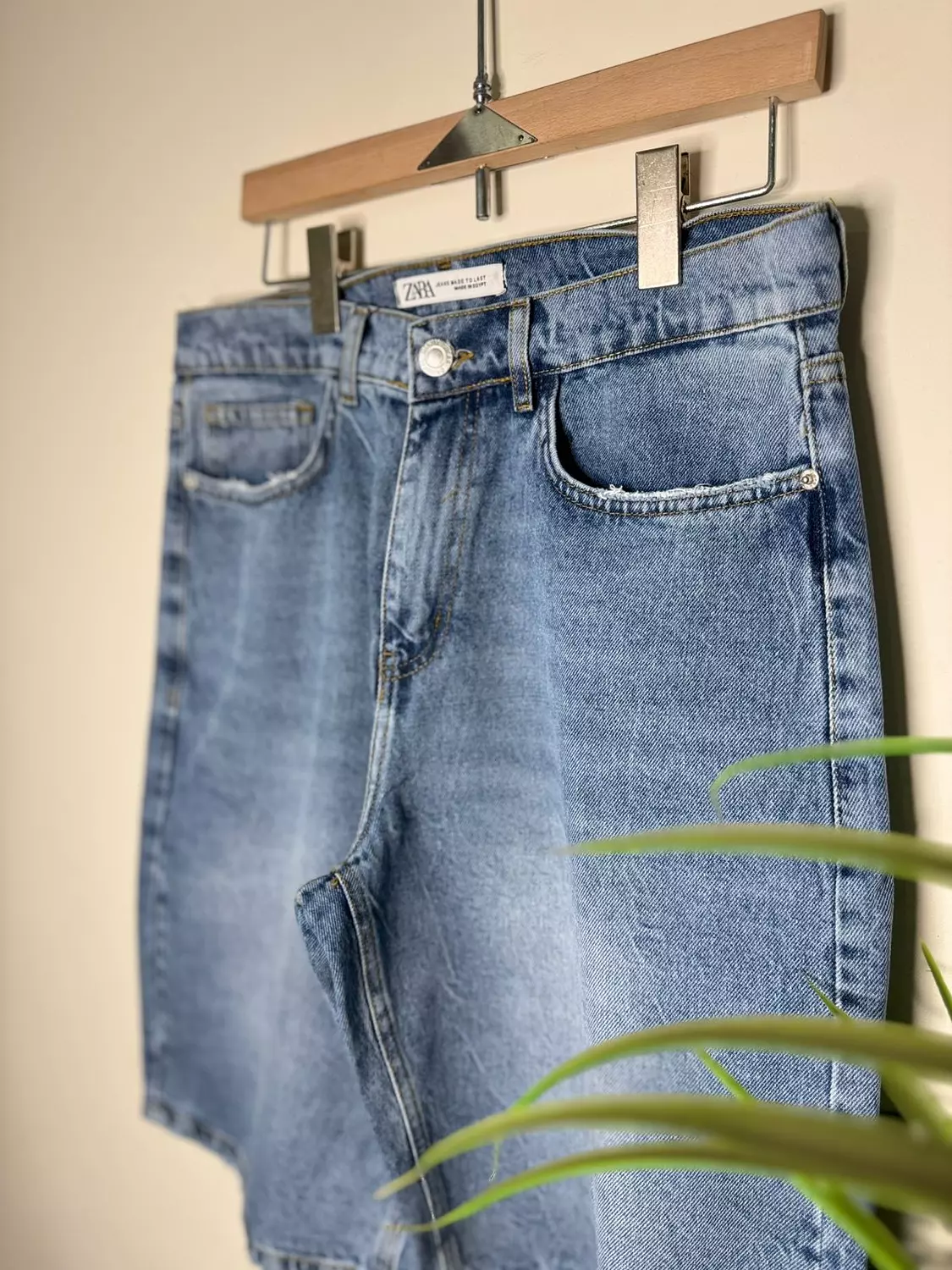 Wide-leg denim shorts image