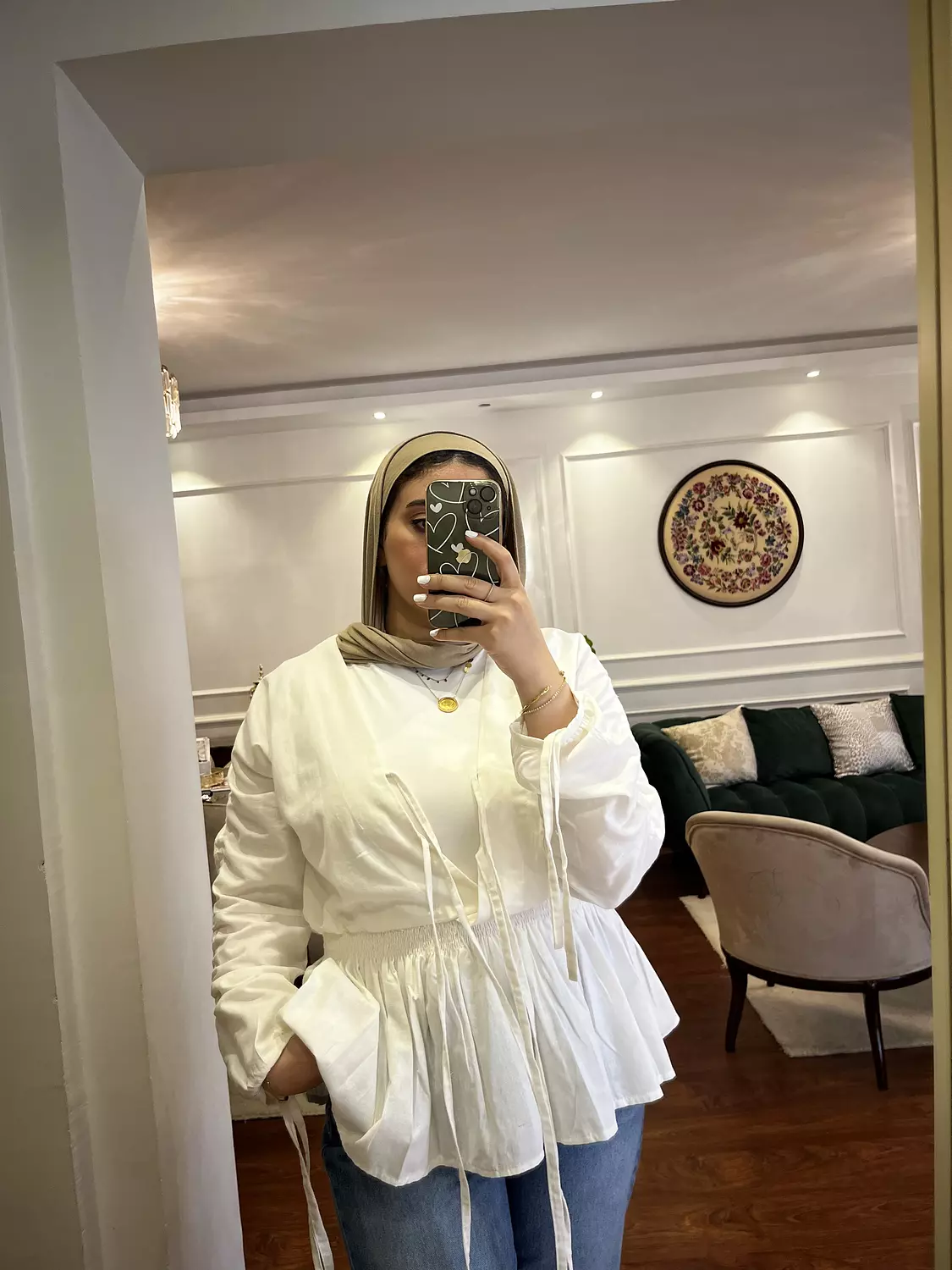 Linen Charm Blouse in White  3