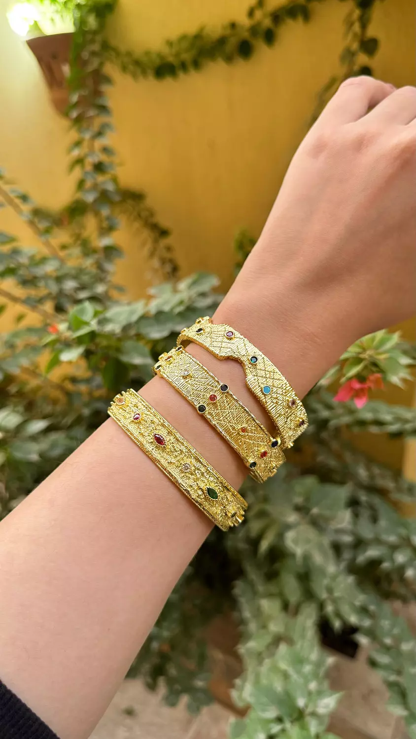 Soie bangles image