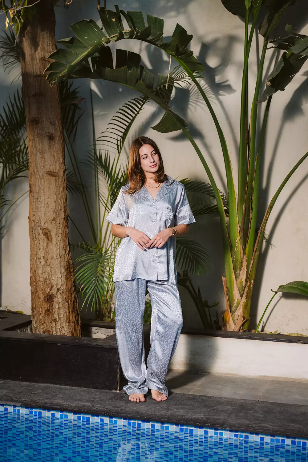 Chic Chita – Gray 2